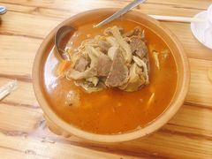 -霄汉牛三鲜湖北砂锅菜(万松园2店)