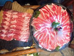 -老牌坊云南鱼豆花火锅(爱建店)