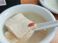 -鲁朗边巴次仁农家石锅