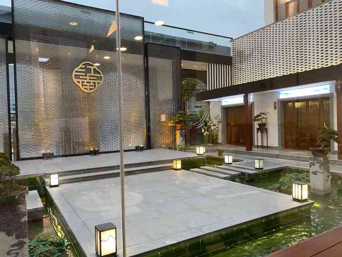 醉江南(南通旗舰店)-"今天过节,果然上菜各方面都不行.打电话预.