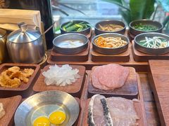 -银米·云南传统过桥米线(双廊黑金冠店)