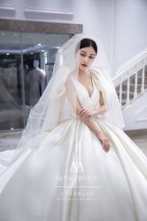 -MANLI BRIDAL婚纱