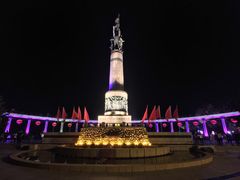 -人民防洪胜利纪念塔