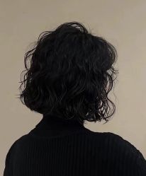 -MOVAN  HAIR莫凡匠人发型屋
