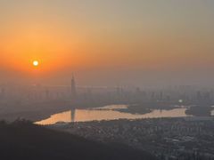 -紫金山山顶公园