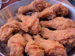 -BHC炸鸡(明洞总店)