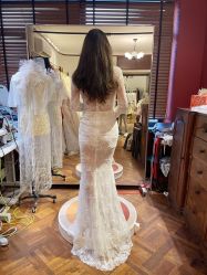 -Flora婚纱礼服定制租赁店