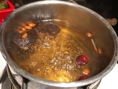 白水锅-ONE FULL 古董港式海鲜火锅