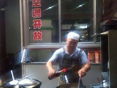 老钟-老钟家烤羊排·敦伊阁清真餐厅胡羊焖饼