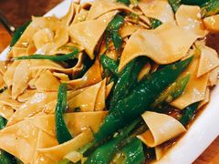 尖椒干豆腐-东北农家小院(定西路店)