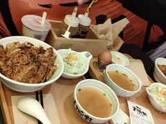 -熊吞·大碗丼烧肉饭(济宁万达广场店)