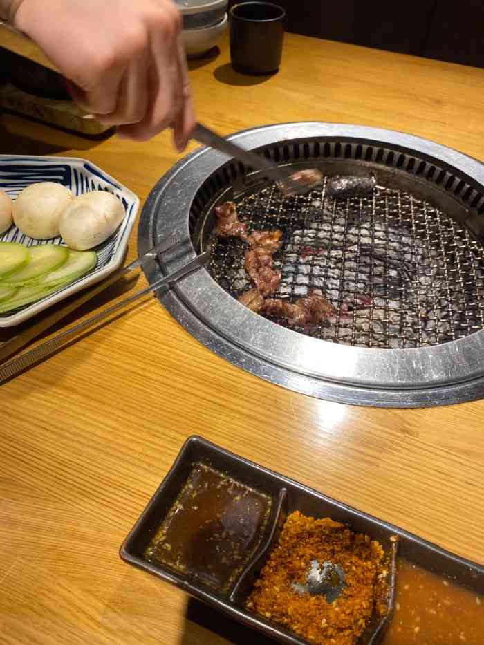 岚山·日式烤肉料理(世纪城店)-"vip有特权[得意]好久没吃烤肉了 抢.