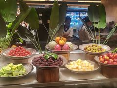 -钱小奴海鲜自助黑金店(杭州滨江龙湖店)