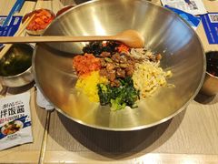 烤牛肉拌饭-梨花牛肉汤饭(仁恒伊势丹店)