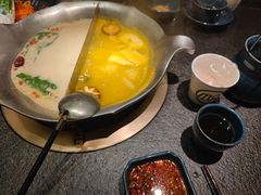 -湊湊火锅·茶憩(打浦桥日月光店)