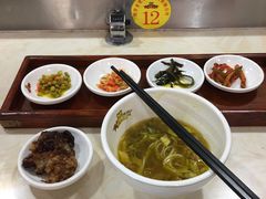 -乡党臊子面(丰庆公园店)