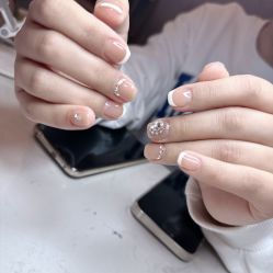 -Fanni美甲美睫皮肤管理
