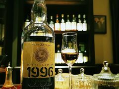 -DM Distiller & Mixologist Whisky Cocktail Bar