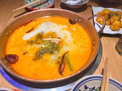 -洱火云南酸菜牛肉火锅(石景山当代商城店)