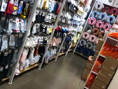 -名创优品(山东青岛东方城店)