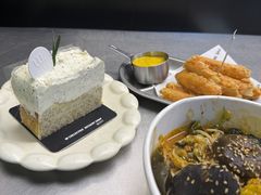 -W COLLECTIVE  DESSERT SHOP