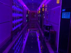 -温莎KTV(珠江路店)
