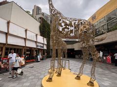 -瑞虹新天地月亮湾