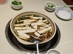 -跷脚牛肉菌汤锅·创百年老店(九里堤店)