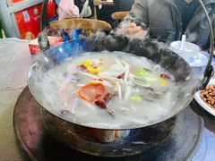-江湖亮亮蒸虾大排档烤全羊清真(武汉总店)