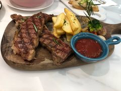 -丽莎沙拉轻食餐厅(国贸店)