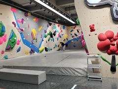 -CLIFFS颗粒攀岩(萧山众安店)