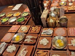 -银米·云南传统过桥米线(双廊黑金冠店)