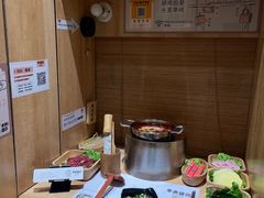 -独食火锅·半米屋台(直营总店)