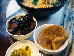 双菇罗汉面-功德林(南京西路店)