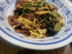 -蜀天上精专麻辣香锅(文定路店)