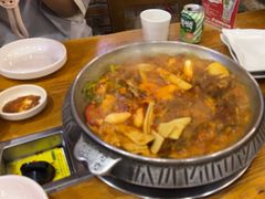 -喇喇排骨火锅·传统韩式脊骨汤(望京西园总店)