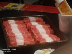 -宽板凳老灶火锅(台湾街店)