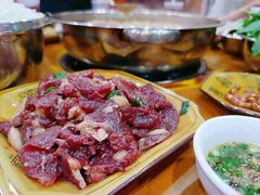 -黄利砖万峰林布依特色酸笋牛肉馆