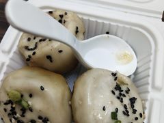 -小杨生煎(金山百联购物中心3楼店)