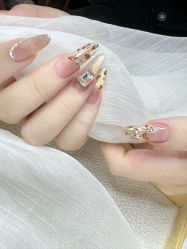 -Fanni美甲美睫皮肤管理