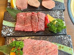 -炼火烤肉店