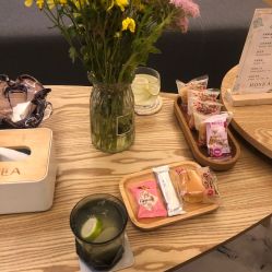 大堂-ROYEA茹彦祛痘·问题肌肤修护中心