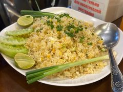 -J Daeng Seafood