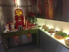 -大头虾越式风味餐厅(光明广场店)
