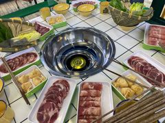 -晓彭肥肠鸡·泡椒鸡火锅(水木天地店)