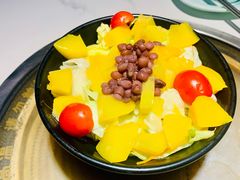 芒果酸奶沙拉-猪啊牛呀羊啊铜盘烤肉(正大广场店)