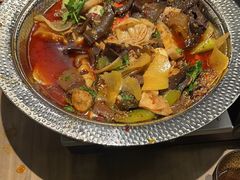 -毛肚向右·川渝毛肚王(经开永旺店)