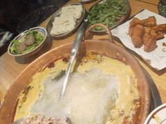 -洱火云南酸菜牛肉火锅(石景山当代商城店)