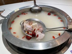 -马家斑.鲜鱼火锅(松湖万科店)