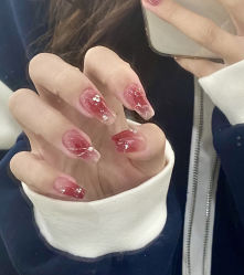 -悦指间美甲美睫